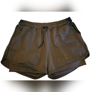 NWOT Black exercise shorts